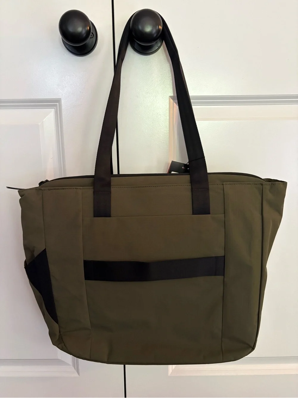 NEW Alpaka Metro Tote Green Axoflux 210D Water Resistant Travel Bag (14L) NWT